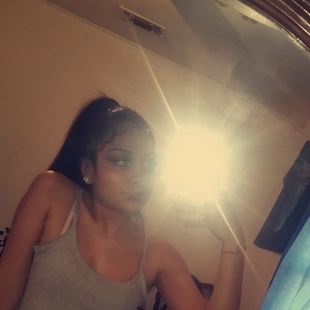 Meet your Posher, Kalii